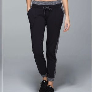 Lululemon Base Runner Pants Size 4